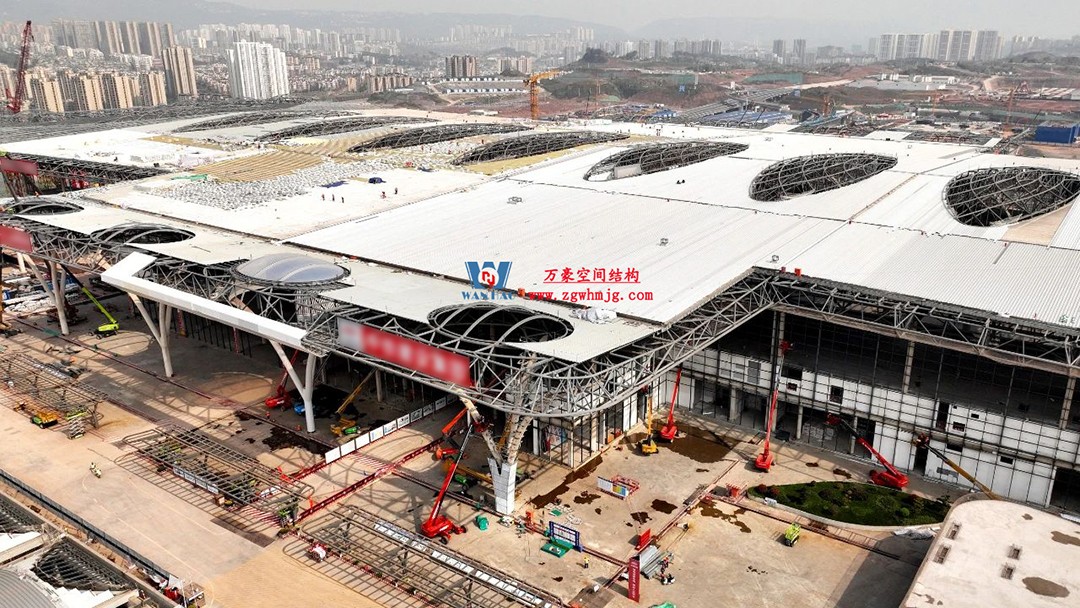 重慶東站站房正在加速建設(shè)，全力繪就項目新篇章